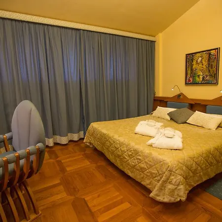 Lombardia 4*