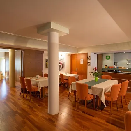 Hotel Lombardia 4*