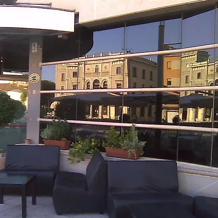Hotel Lombardia 4*